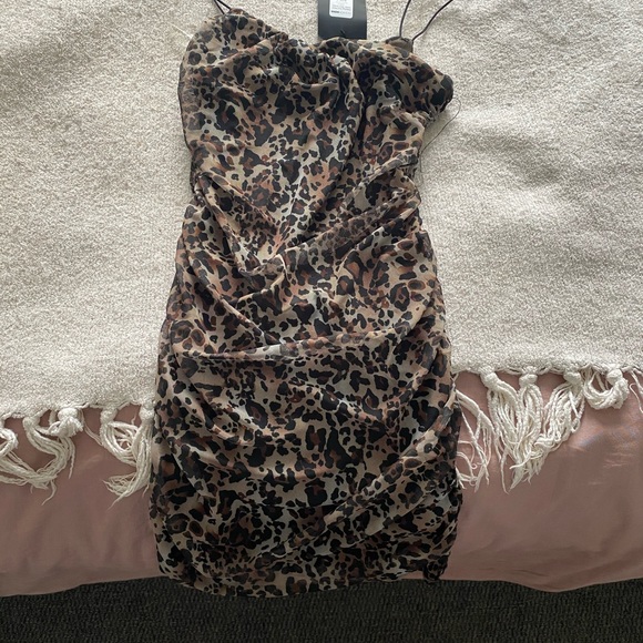 Fashion Nova “Playing out here” Dress, Size Small - Picture 3 of 3